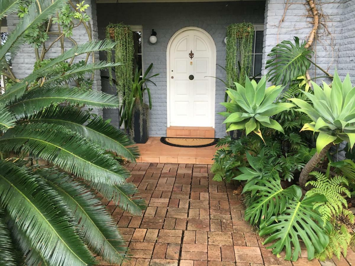Palm Bed & Breakfast Palm Beach